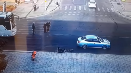 Гарцаар гарч байсан дугуйтай хүүхдийг мөргөөд зугтжээ